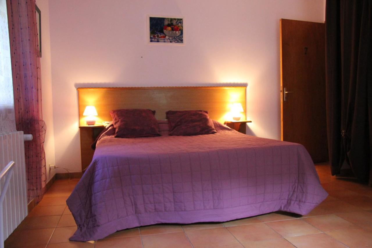 Chambre D'Hote "Chez Antoinette Et Charles" Santo-Pietro-di-Venaco Bilik gambar